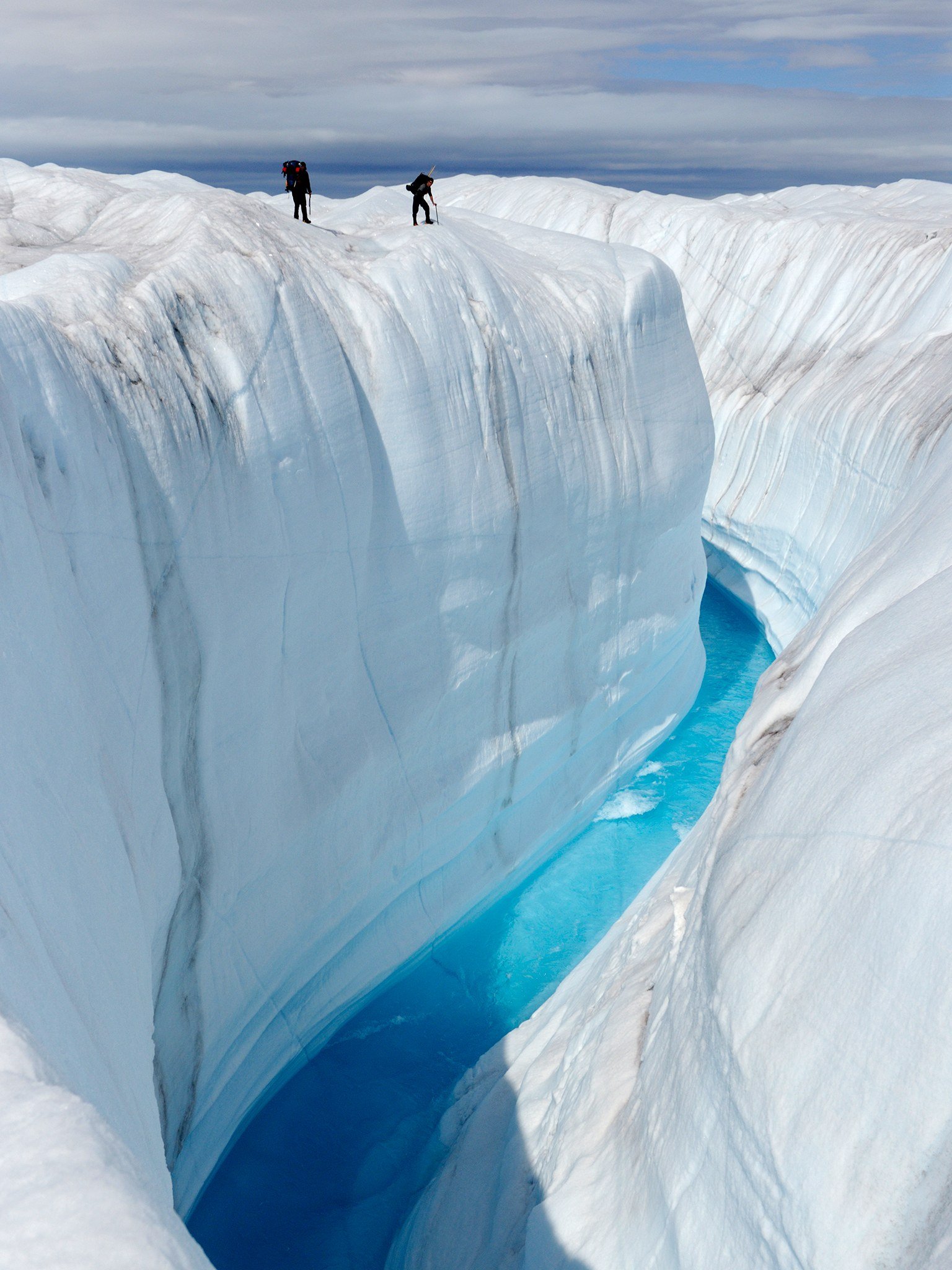 Длина реки гренландия. Ледяной каньон Гренландия. Большой каньон в Гренландии. Ледяной щит Гренландии. Ледник Туэйтса.