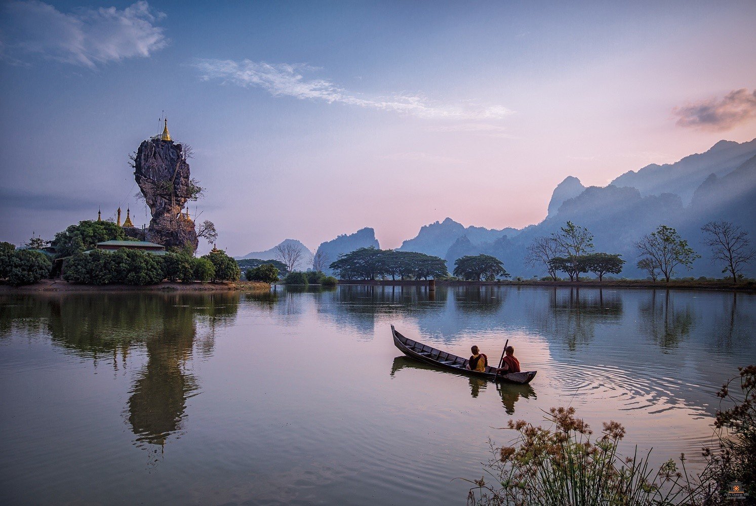 Восточная азия китай. Бирма. Юго-Восточная Азия.. Мьянма. Мьянма природа. Озеро Инле Будда.