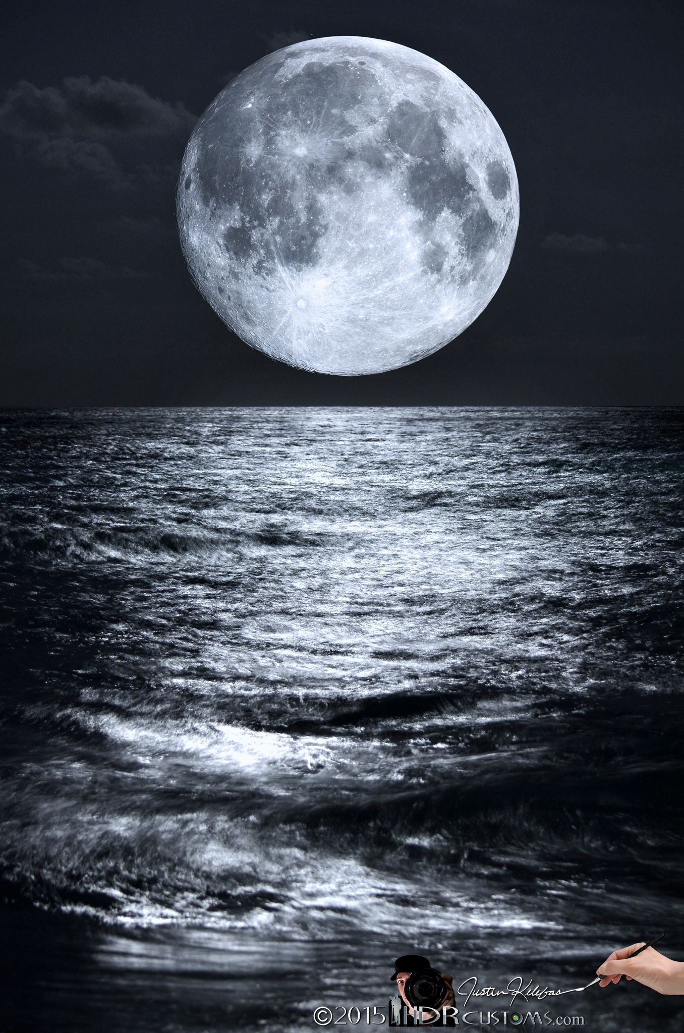 Лунный свет днем. Луна. Красивая Луна. Полная Луна. Лунный свет.