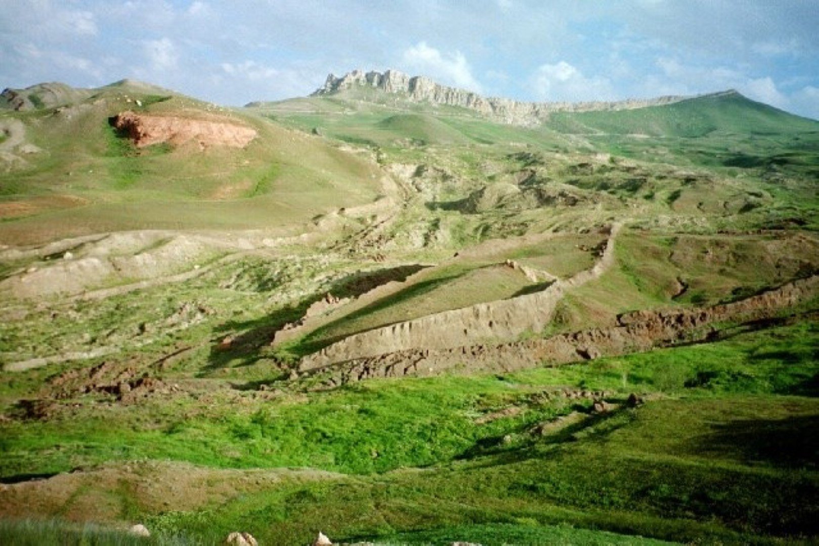 Ноев ковчег фото. Гора Арарат Ковчег ноя. Араратские горы Ноев Ковчег. Ноев Ковчег на горе Арарат. Армения гора Арарат Ноев Ковчег.