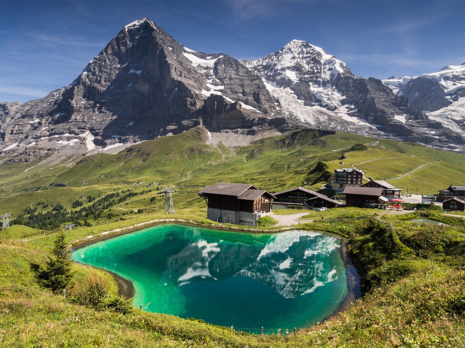 Beautiful place. Эйгер вершина в швейцарских Альпах. Озеро в горах Швейцарии. Гора Эйгер Швейцария домик. . Музей швейцарских Альп Берн.