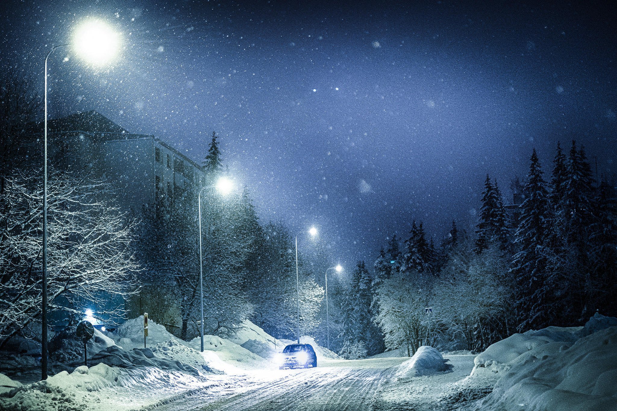Красивая зима ночь. Зима ночь. Снежная ночь. Зимний ночной пейзаж. Ночь зимой.