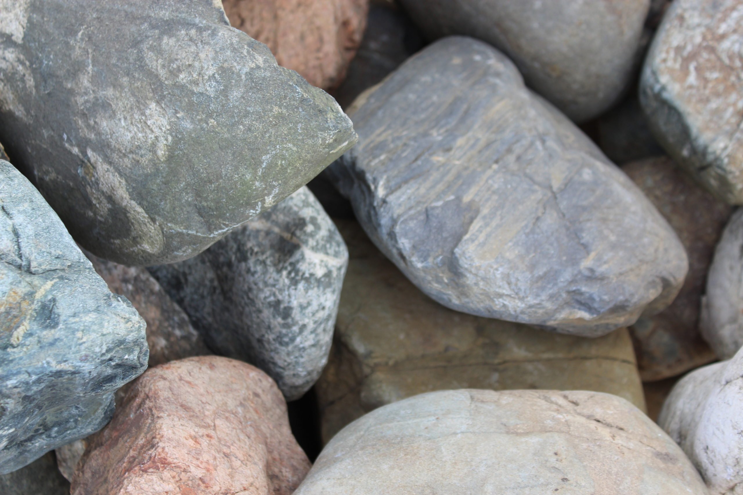 Stone material. Камень для стройки. Каменные материалы. Природный камень. Природные каменные материалы.