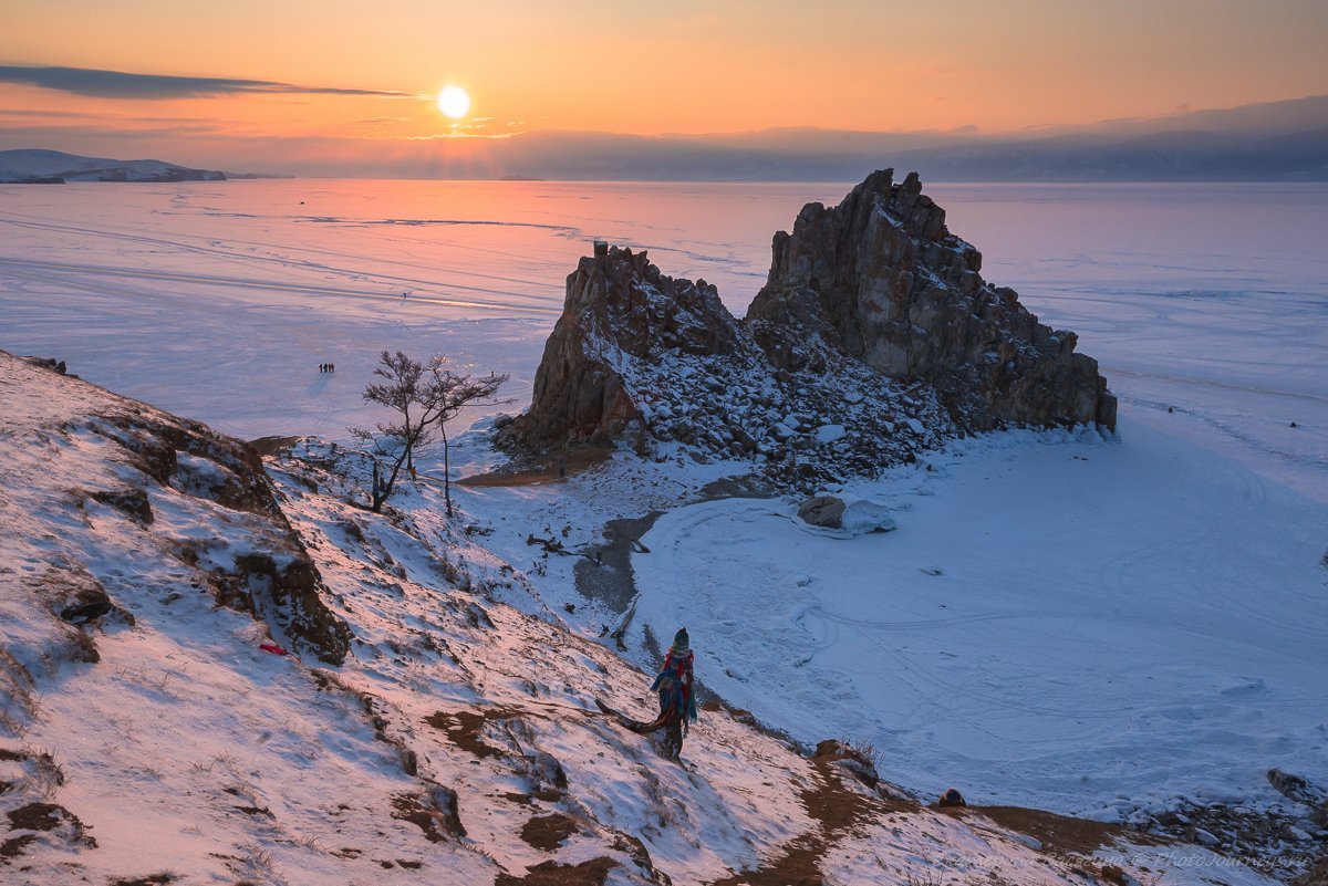 Шаман камень Ольхон мыс Бурхан