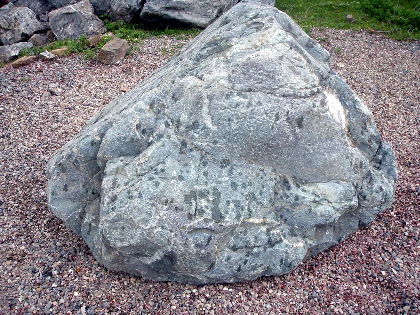 Камень пон. Таш – «камень, Могильный камень». Микигинка камень.
