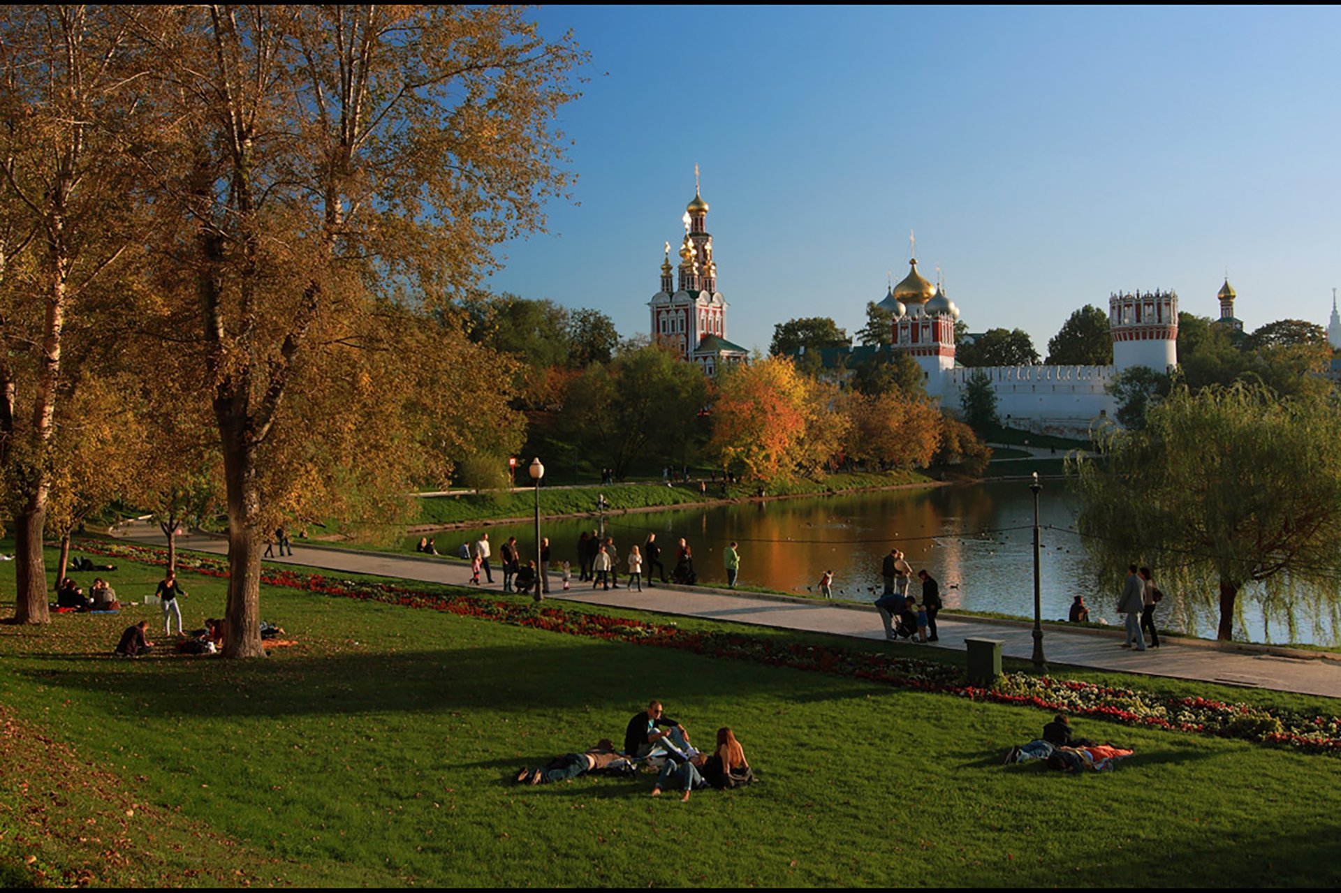 Водоемы вблизи москвы