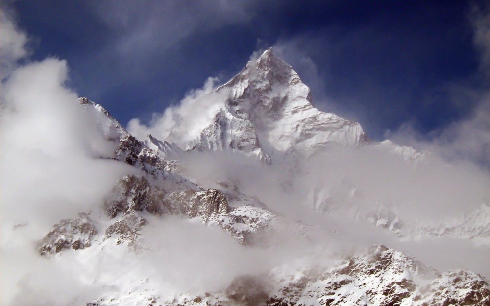 Республика Алтай заснеженные горы лавина
