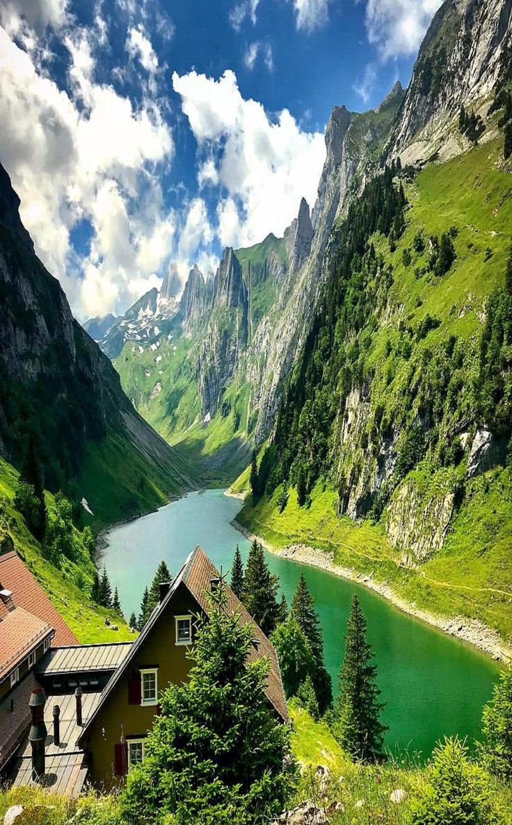 Озеро Зееальп, Швейцария