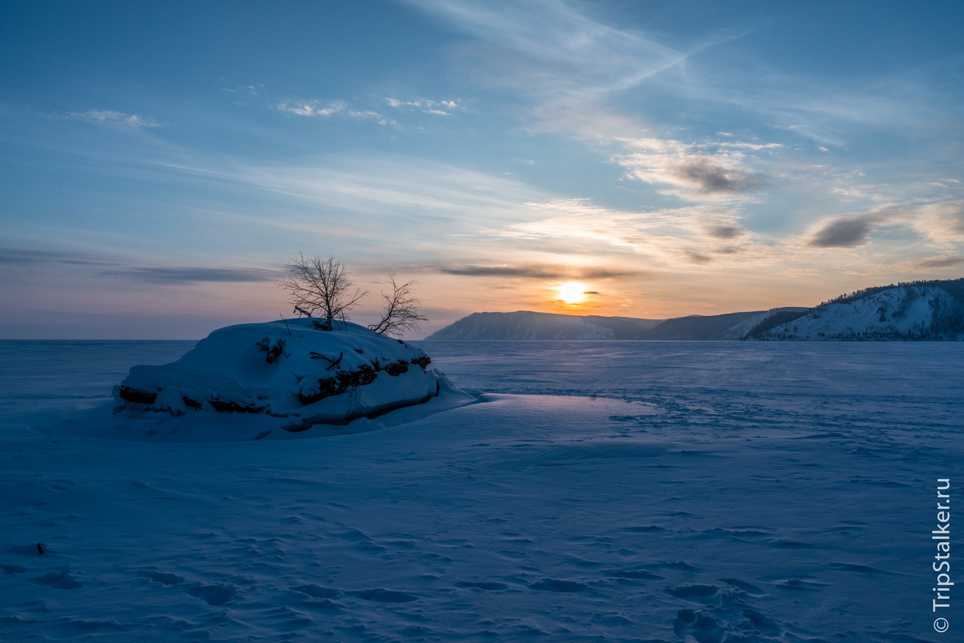 Вид на Исток ангары зимой