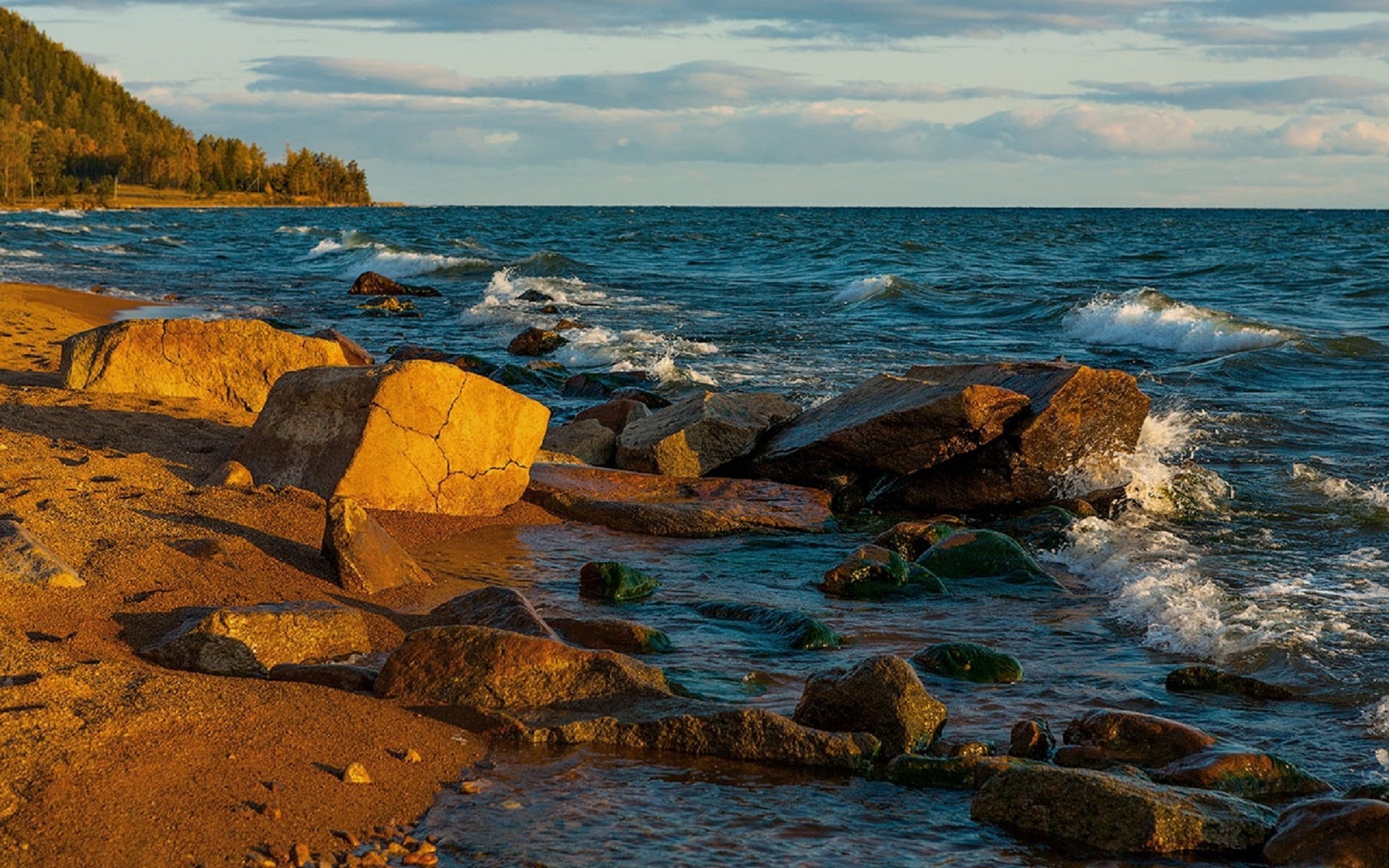 Озеро Байкал береговые камни