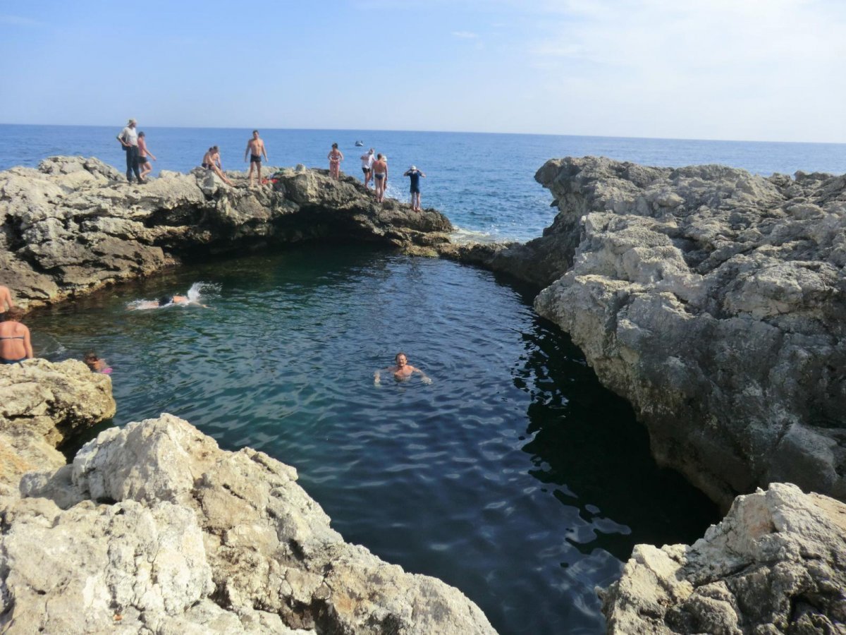 Тарханкут в Крыму скала чаша любви