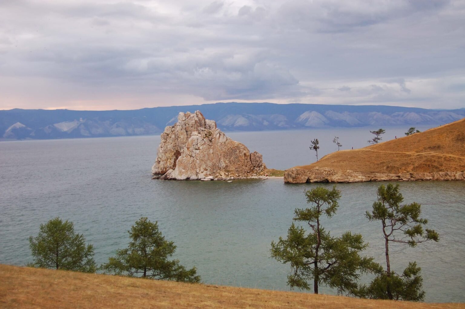 Прибайкальский национальный парк природные памятники