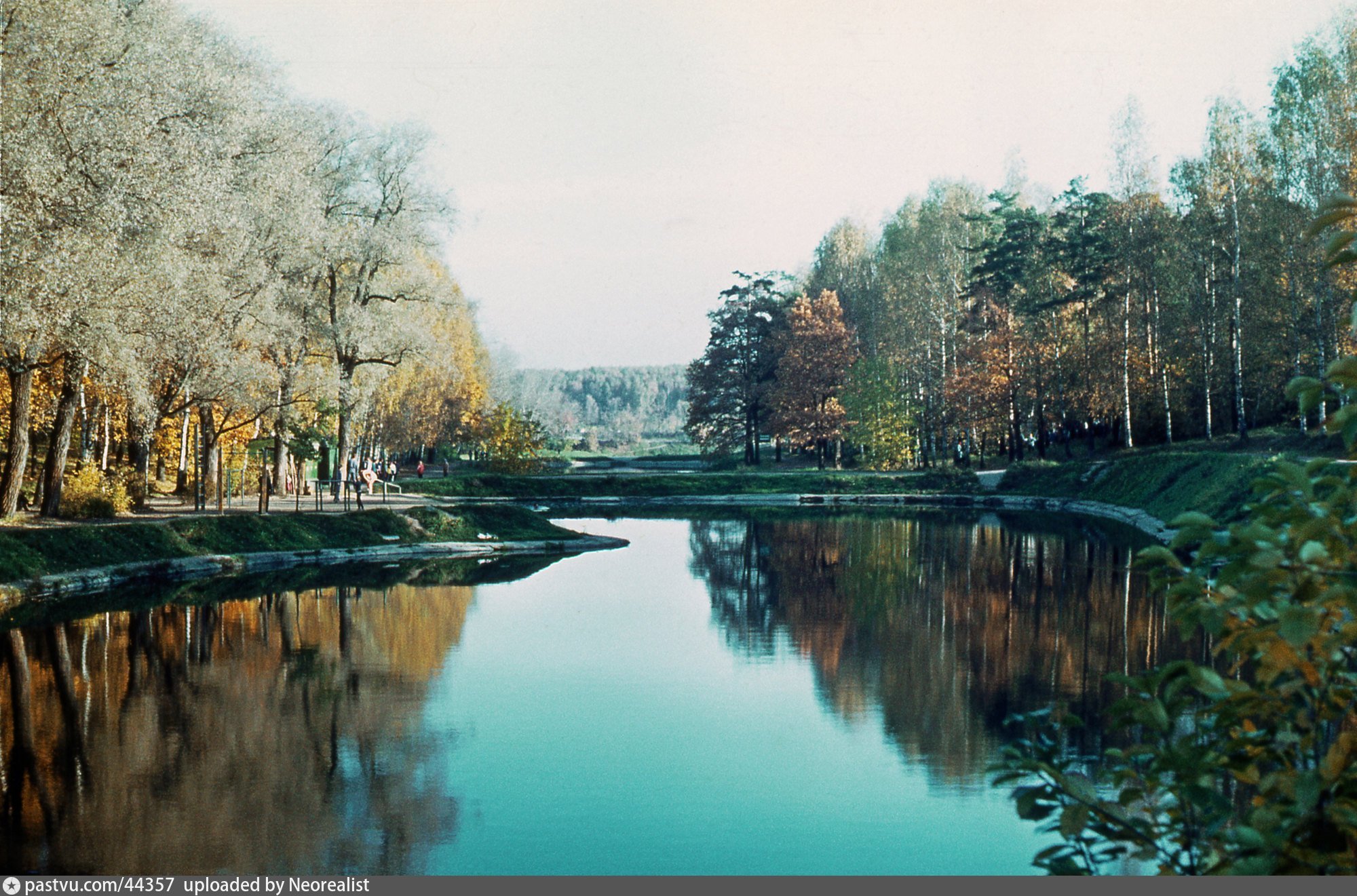 Большой Путяевский пруд в парке Сокольники