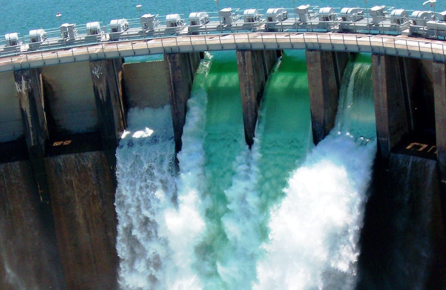Энергия движущейся воды. Гидроэнергия гидроэлектростанция. Ниагарская ГЭС. ГЭС на Ниагарском водопаде. Гури ГЭС.