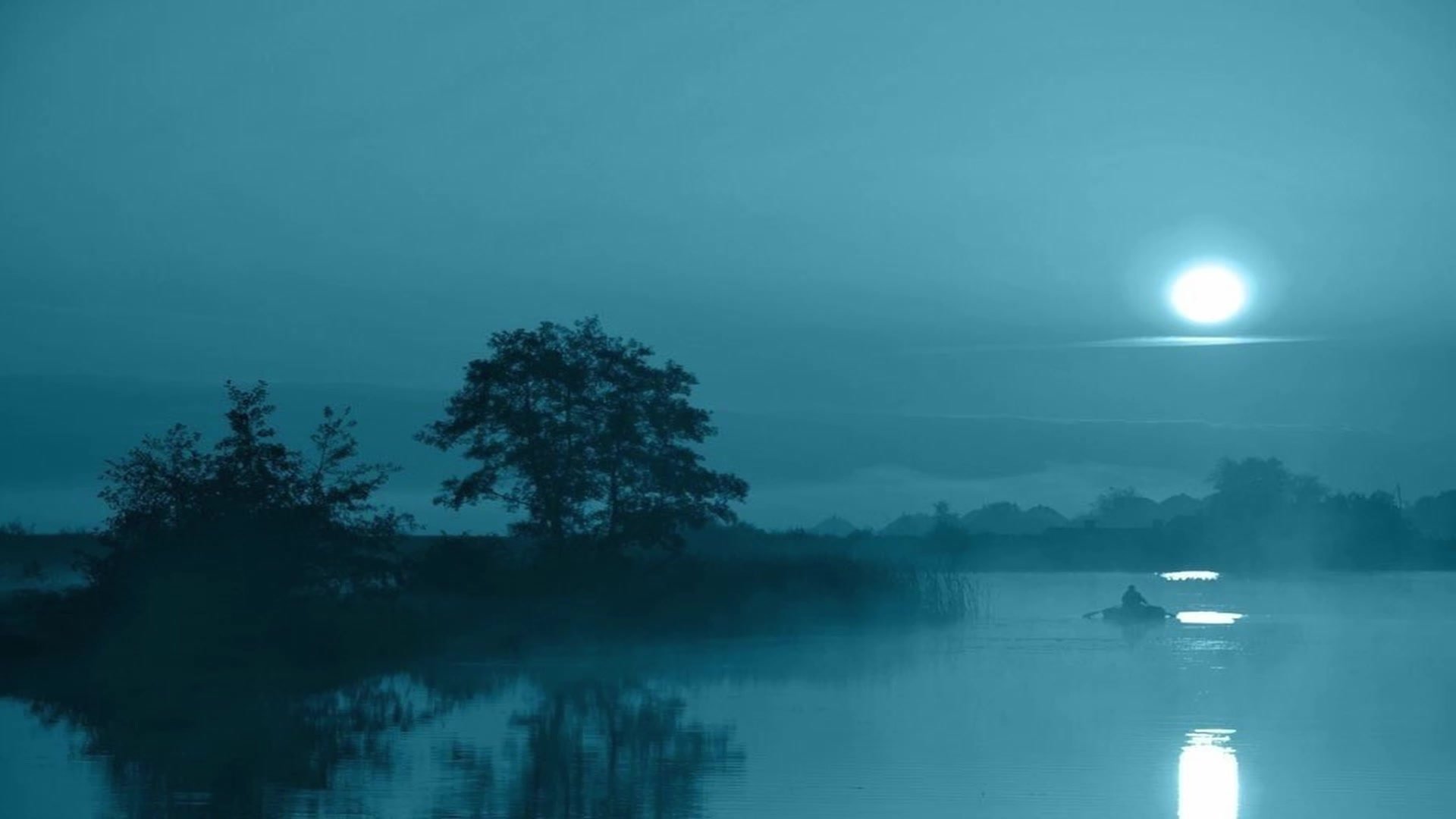 1 месяц в озере. Ночной пейзаж. Лунная ночь. Река ночью. Озеро ночью.