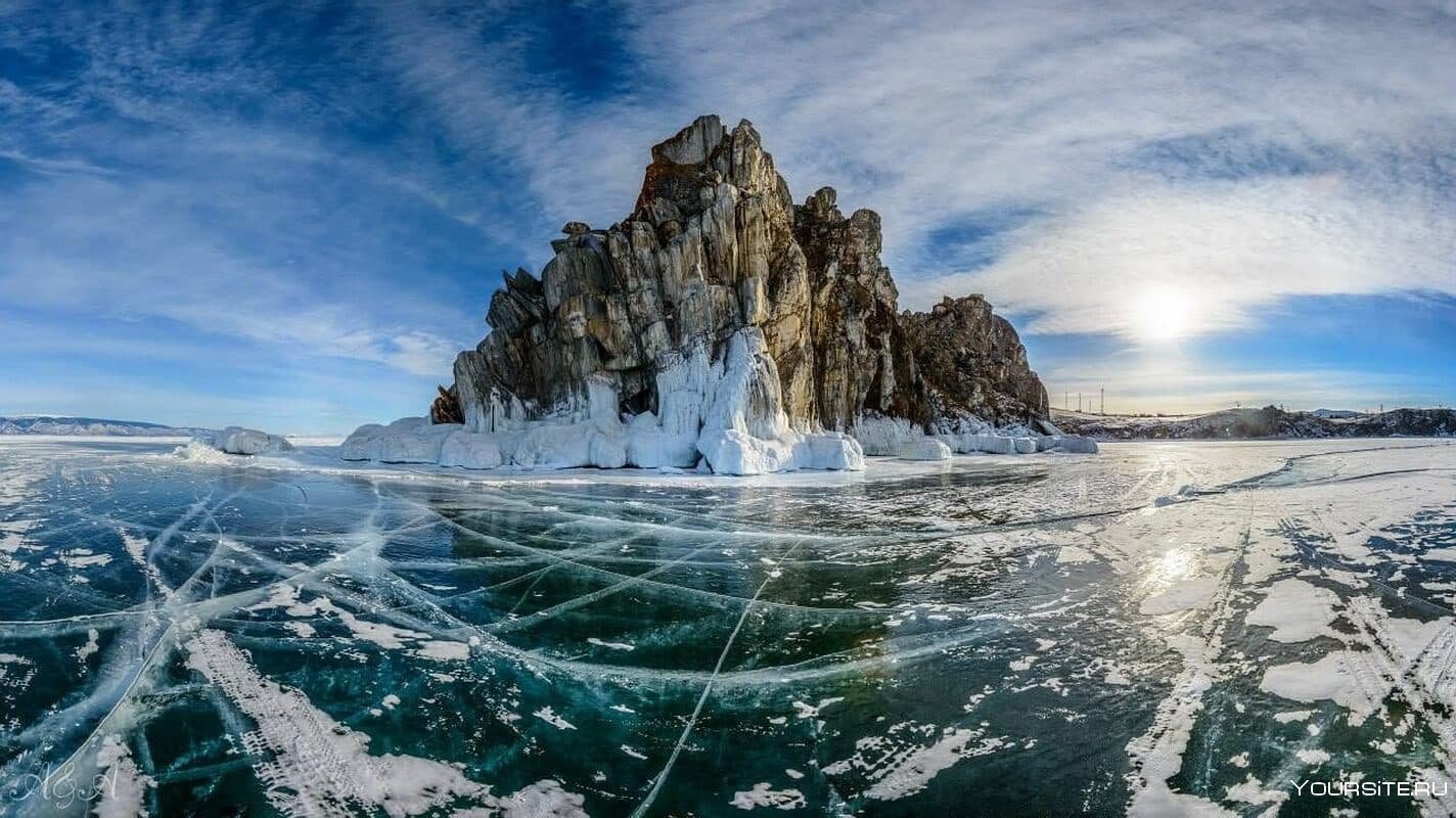 Lake baikal has the most in the. Озеро Ольхон на Байкале. Зимний Байкал остров Ольхон. Остров Ольхон на Байкале зимой. Ольхон Байкал зима.