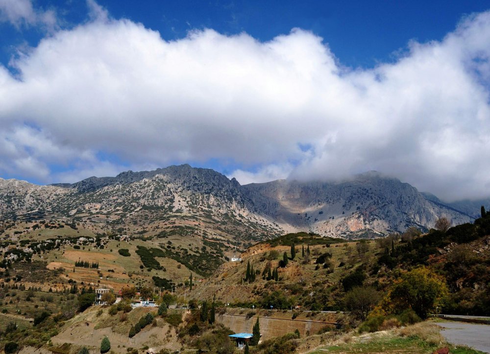 Геликон гора в Греции