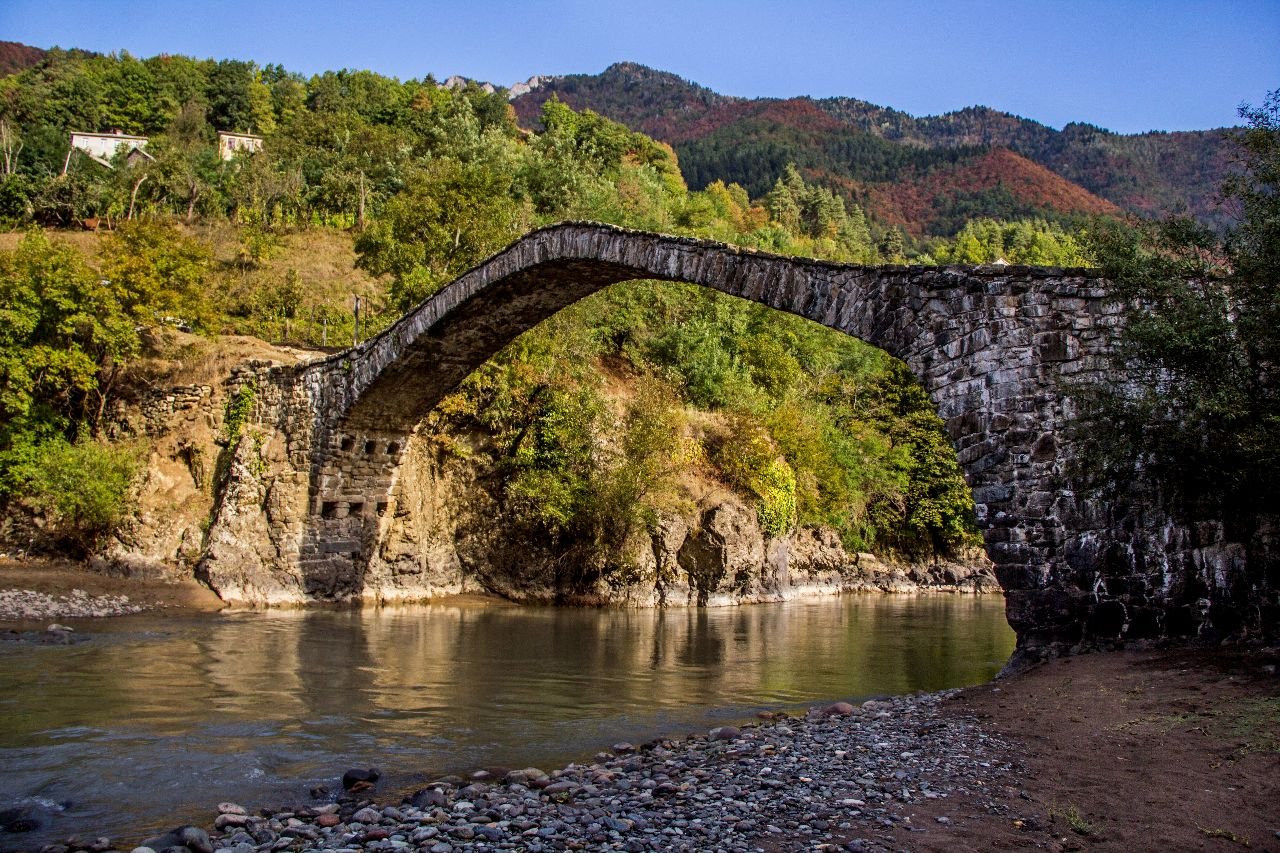 Водопад махунцети батуми фото