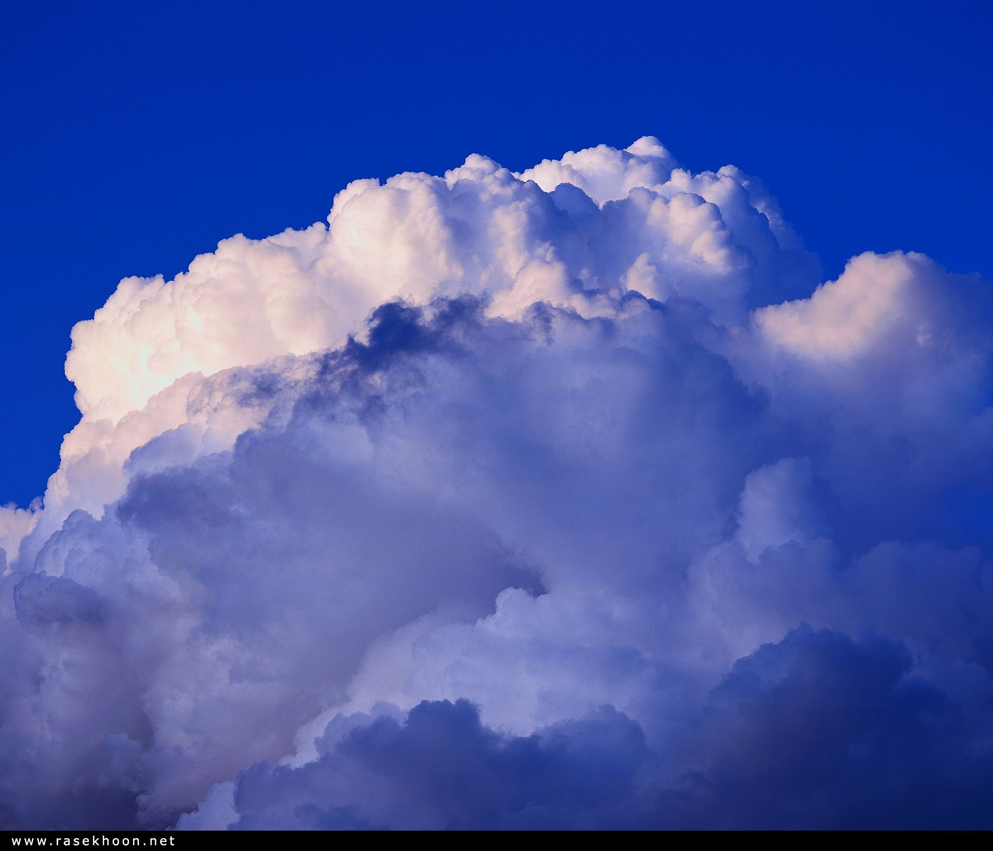 Синий синий над головой. Пушистые облака. Небо с пушистыми облаками. Воздушное облако. Облака на голубом небе.