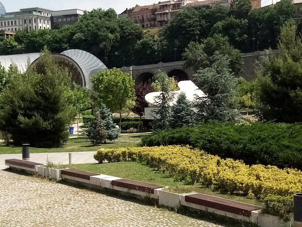 Тбилиси Ботанический сад мост