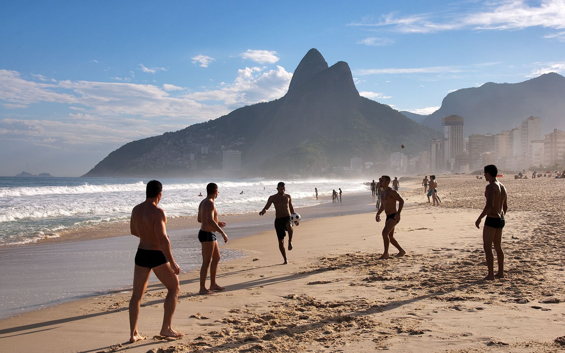 Порно нудистский пляж бразилия