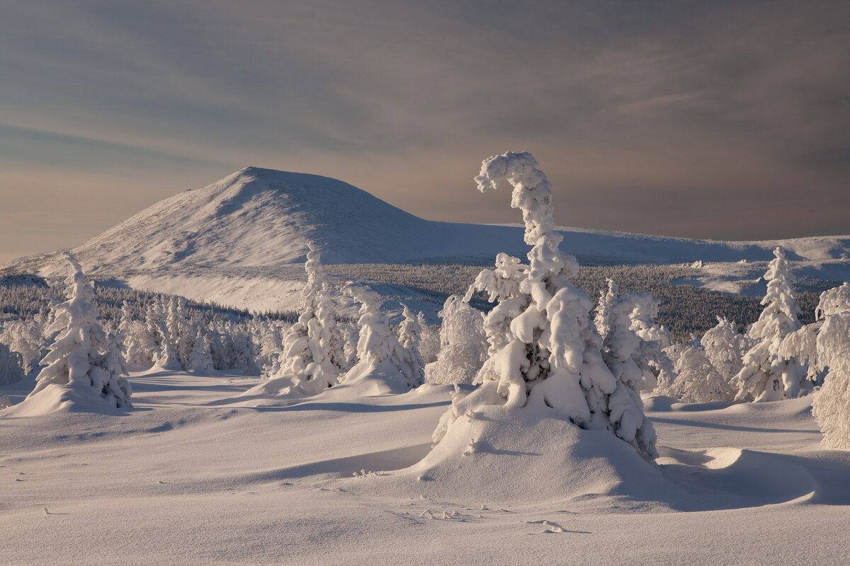 Снежные горы Урала