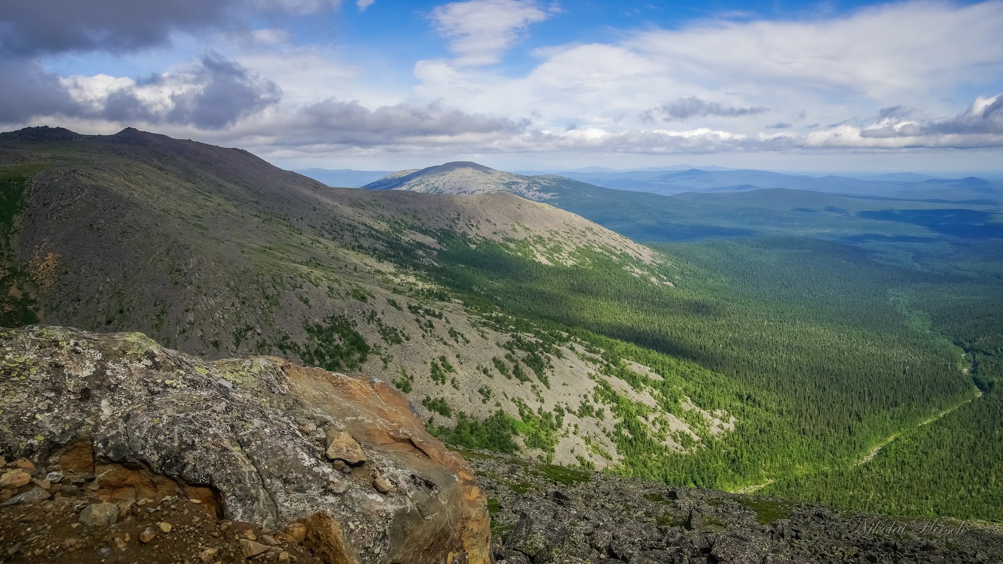 Уральские горы Конжаковский камень