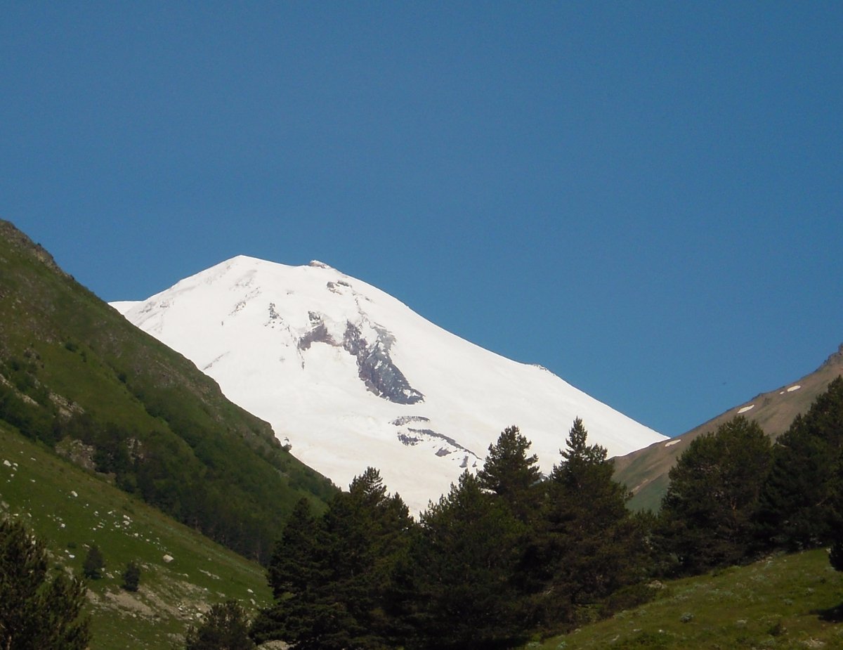 Кавказские горы Эльбрус