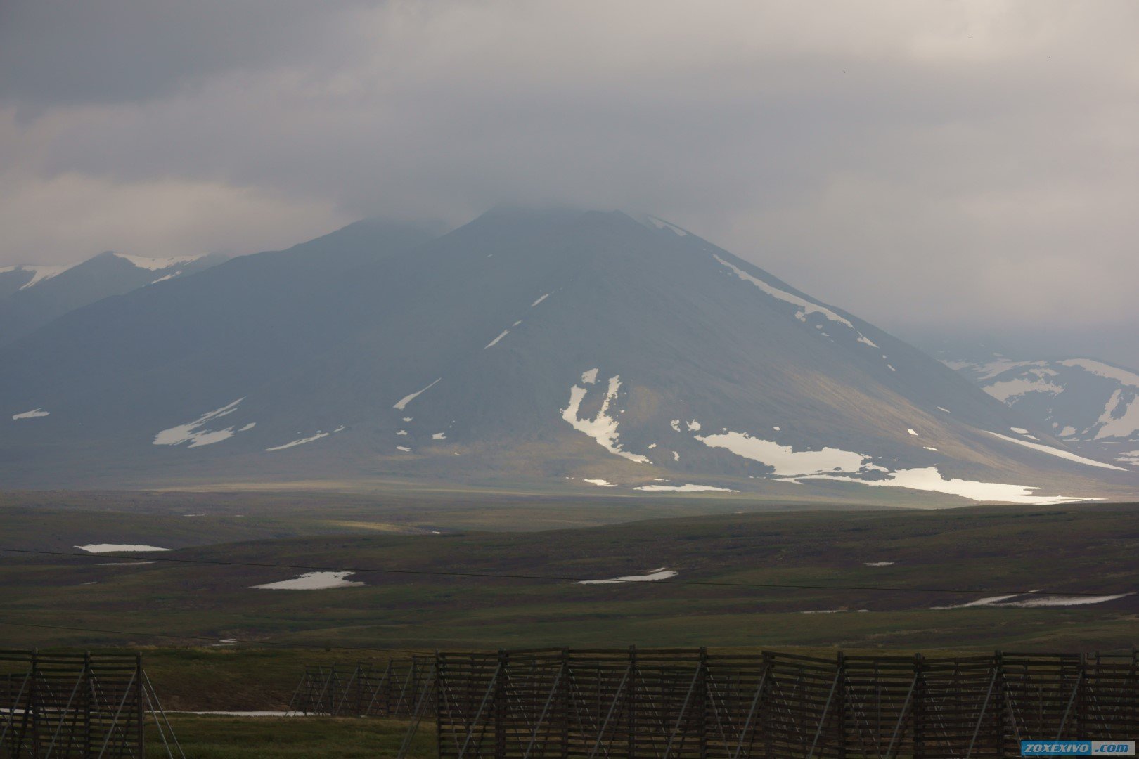 Салехард горы. Салехард Уральские горы. Вид на горы из Салехарда. Салехард природа горы. Салехард горы рядом.