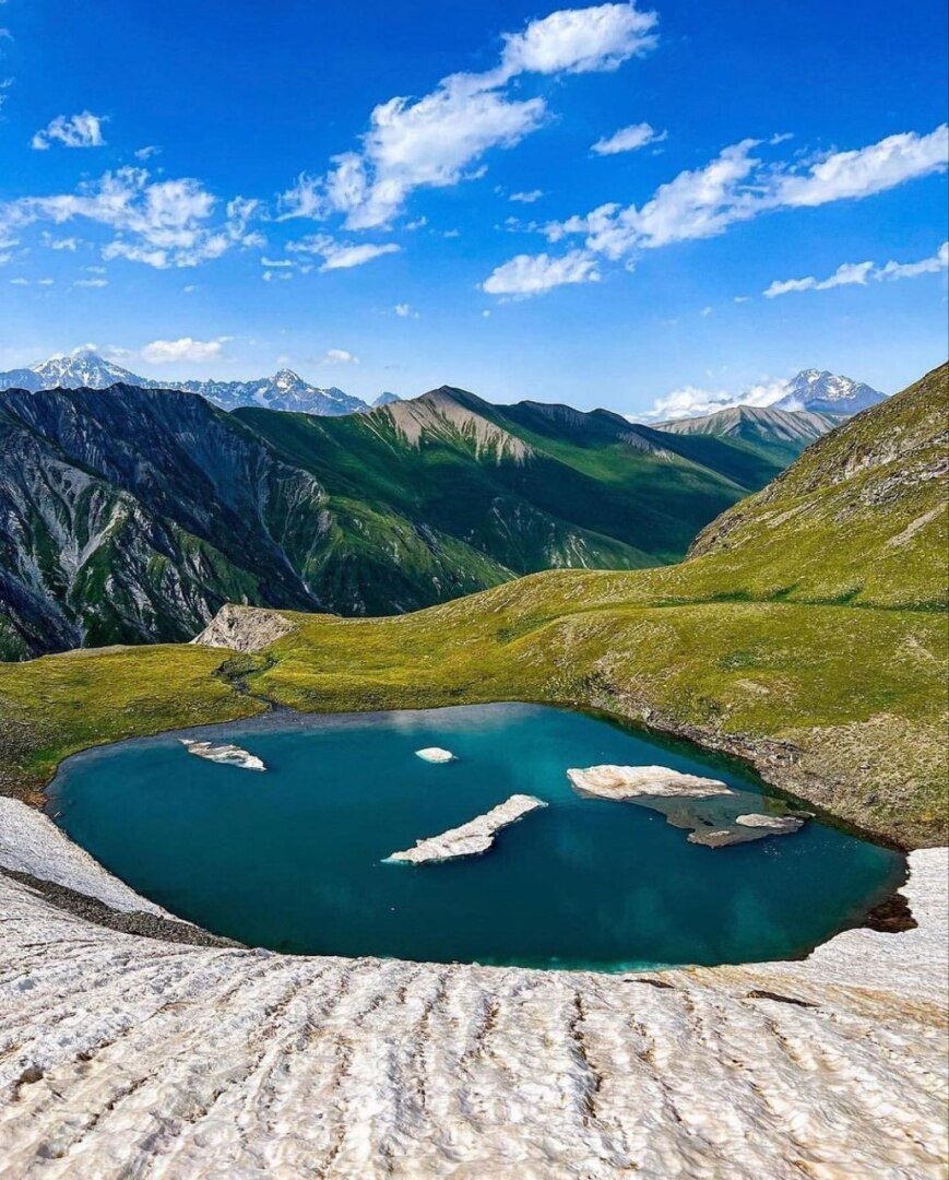 Озеро дзедо Осетия