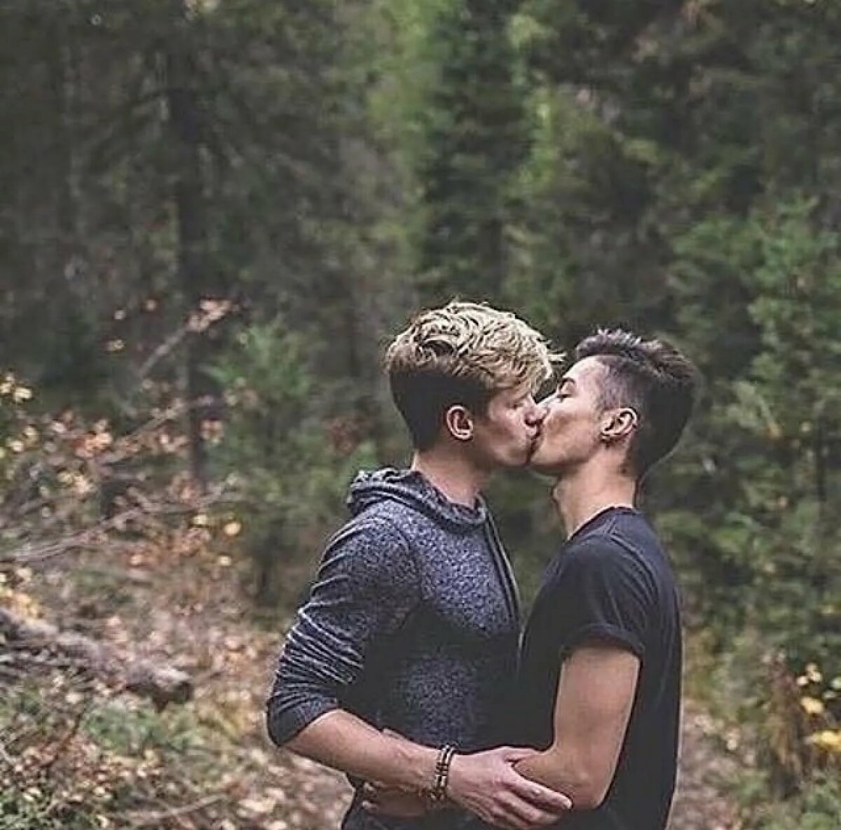 гей фото парни целуются (120) фото