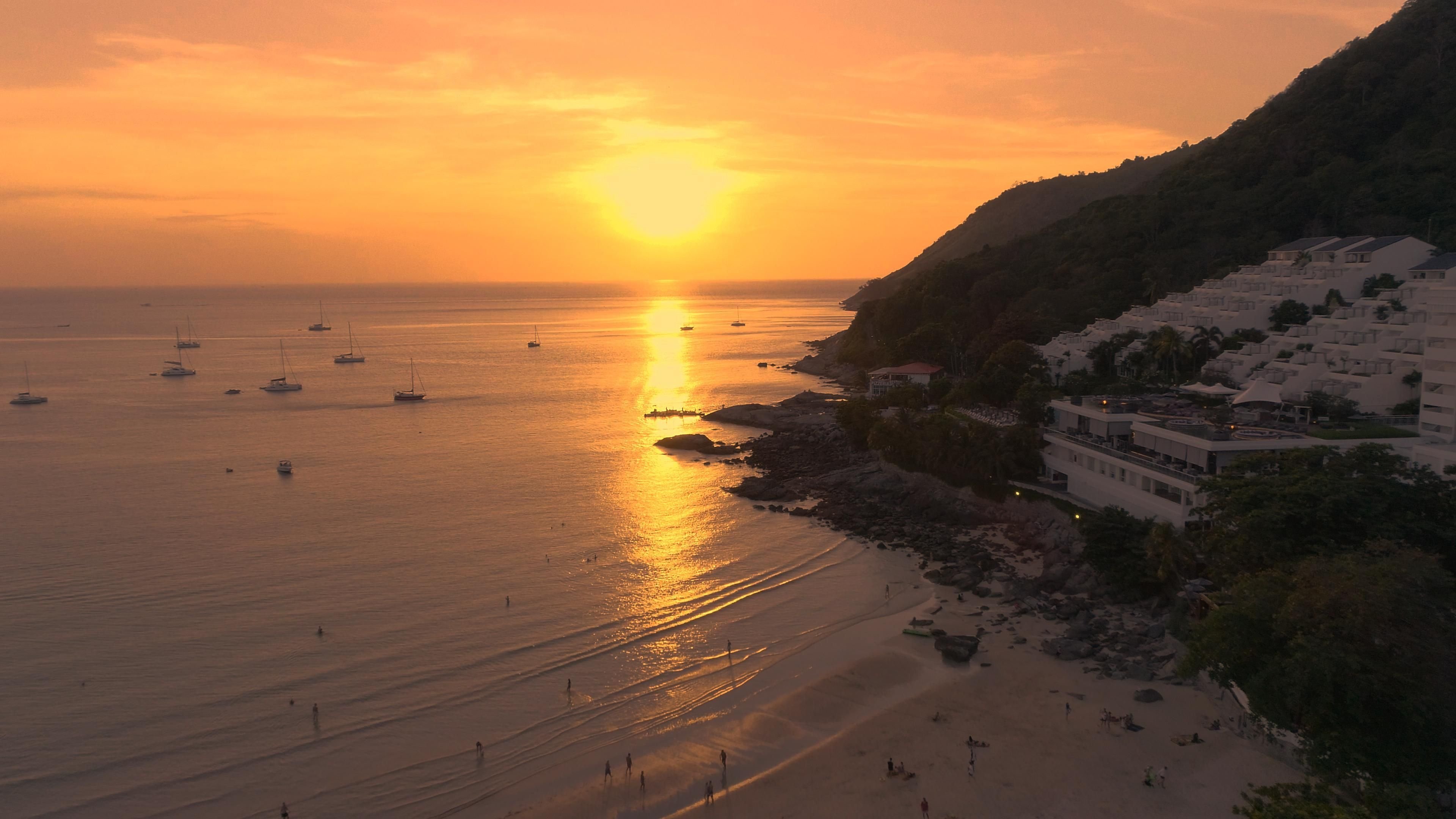 Рассвет на пхукете. Пхукет Sunrise Beach. Пхукет обои. Тайланд Восход. Обои на рабочий стол Пхукет.