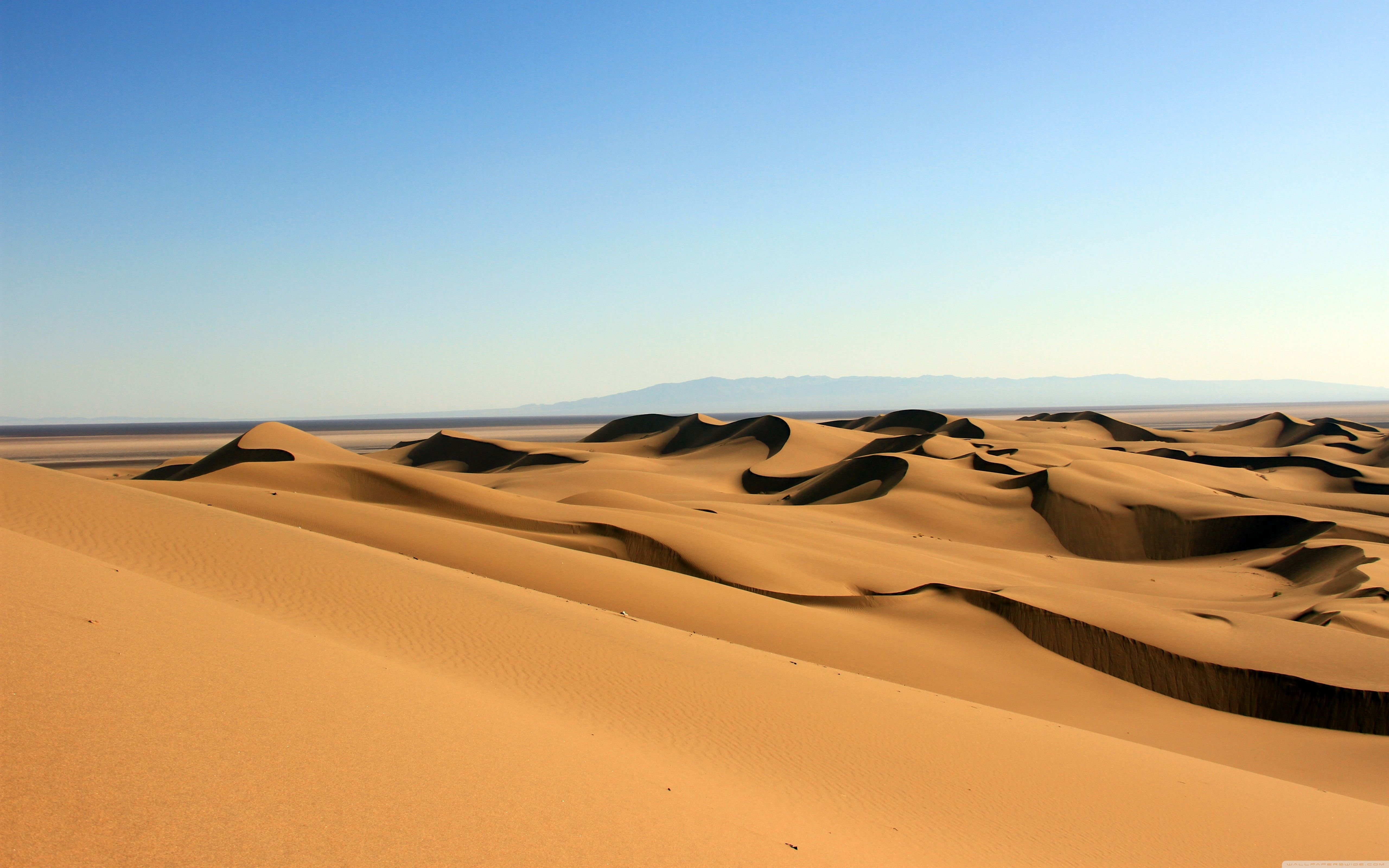 Саудовская аравия песок. Пески Мохаве. Бархан Сарыкум. Песчаные дюны в сычёво.