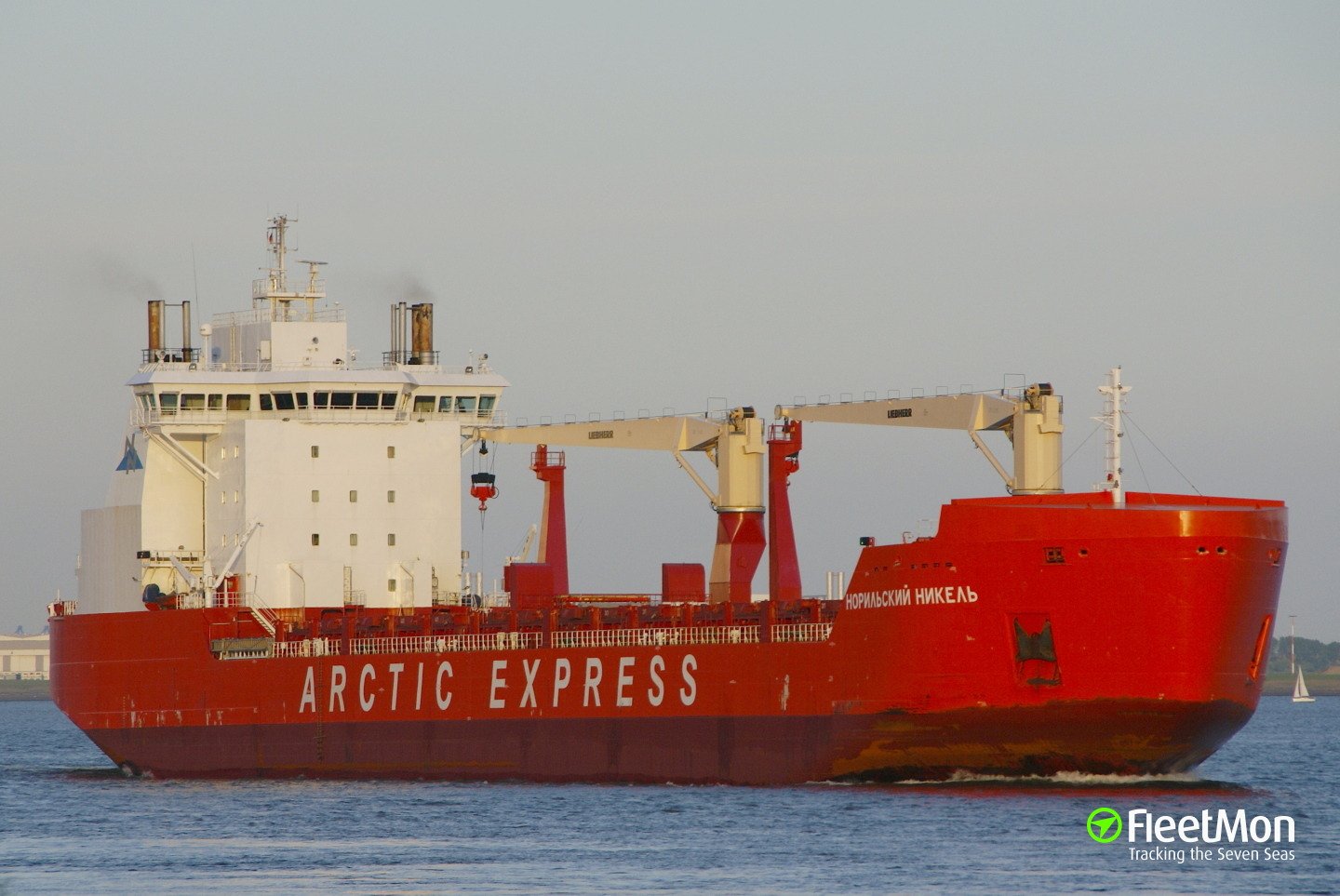 Express ship. Суда Arctic Express. Arctic Express судно. Arctic Express Норникель. Север экспресс судно.