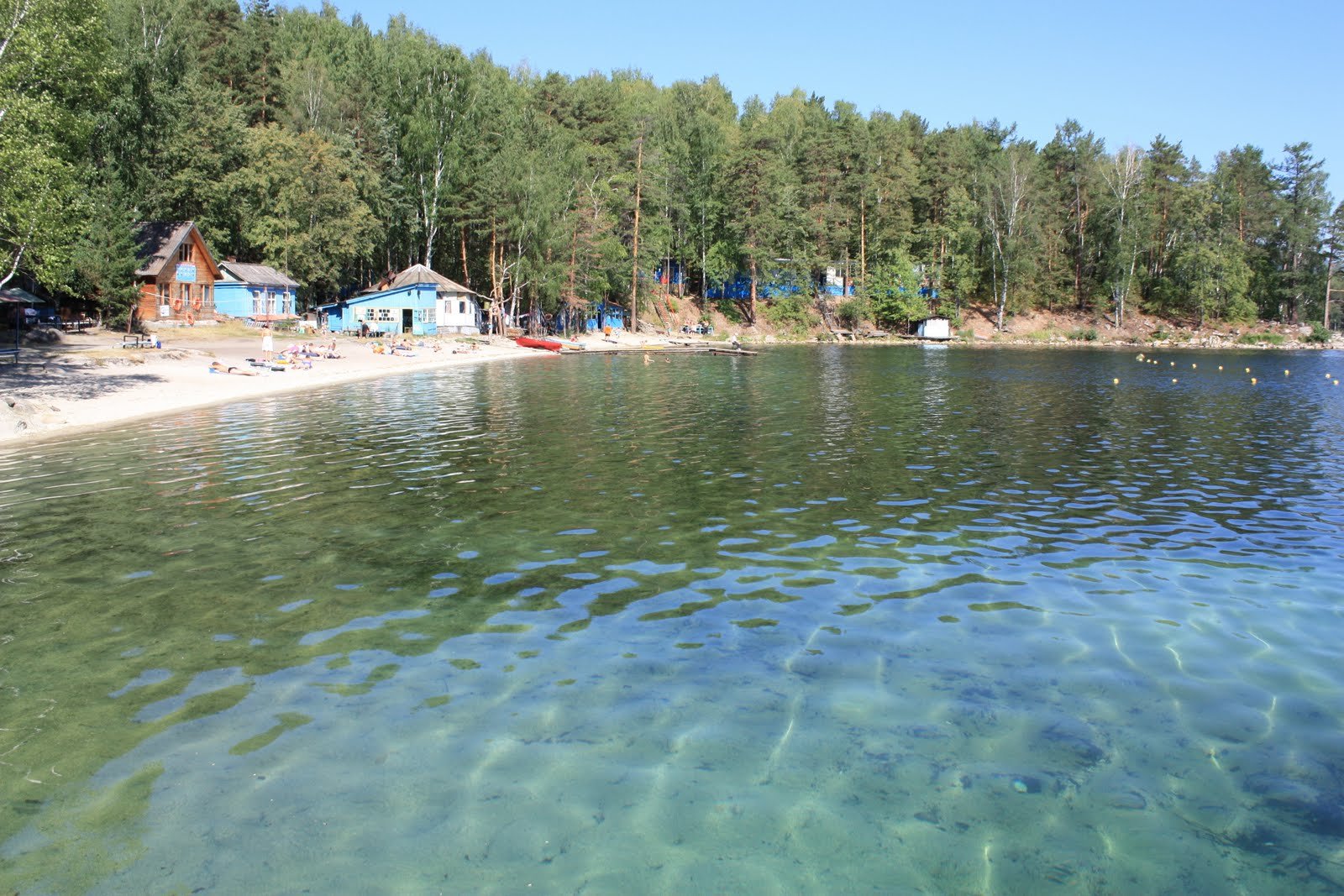 Где можно отдохнуть на озере. Озеро Тургояк пляж 2022. Озеро Тургояк и Увильды. Челябинск озеро Тургояк базы. Озеро Тургояк турбазы.