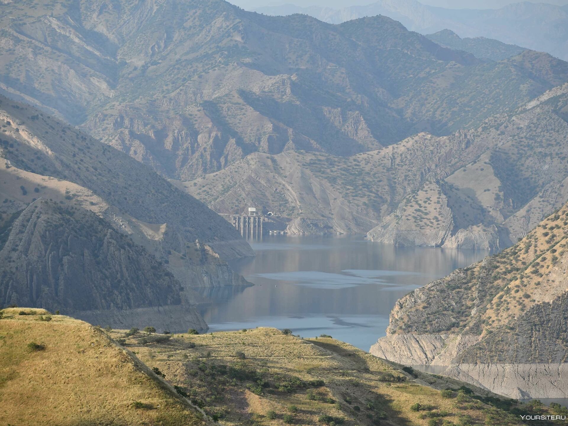 Насчет таджикистана. Нурекская ГЭС Таджикистан. ГЭС Нурек в Таджикистане. Нурекское водохранилище в Таджикистане. Нурек Таджикистан водохранилище.