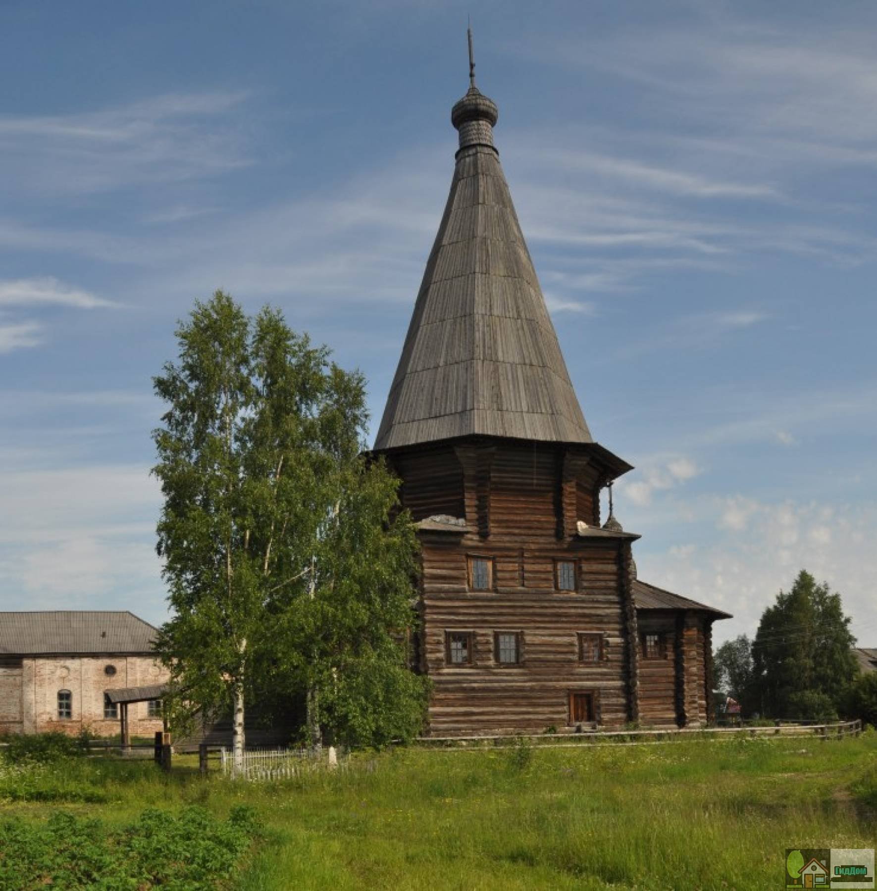 Красноборский архангельская область. Церковь Дмитрия Солунского Уфтюга. Храм - Церковь Дмитрия Солунского Уфтюга. Верхняя Уфтюга Красноборский район. Уфтюга Архангельская область.