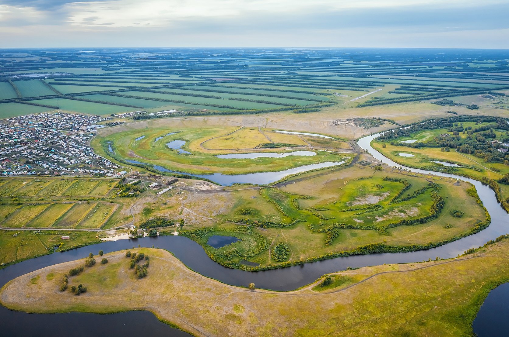 Новосибирск 4 реки. Карасук (река) реки Новосибирской области. Краснозёрское Новосибирская. Поселок Краснозерское. Поселок Краснозерское Новосибирская область.