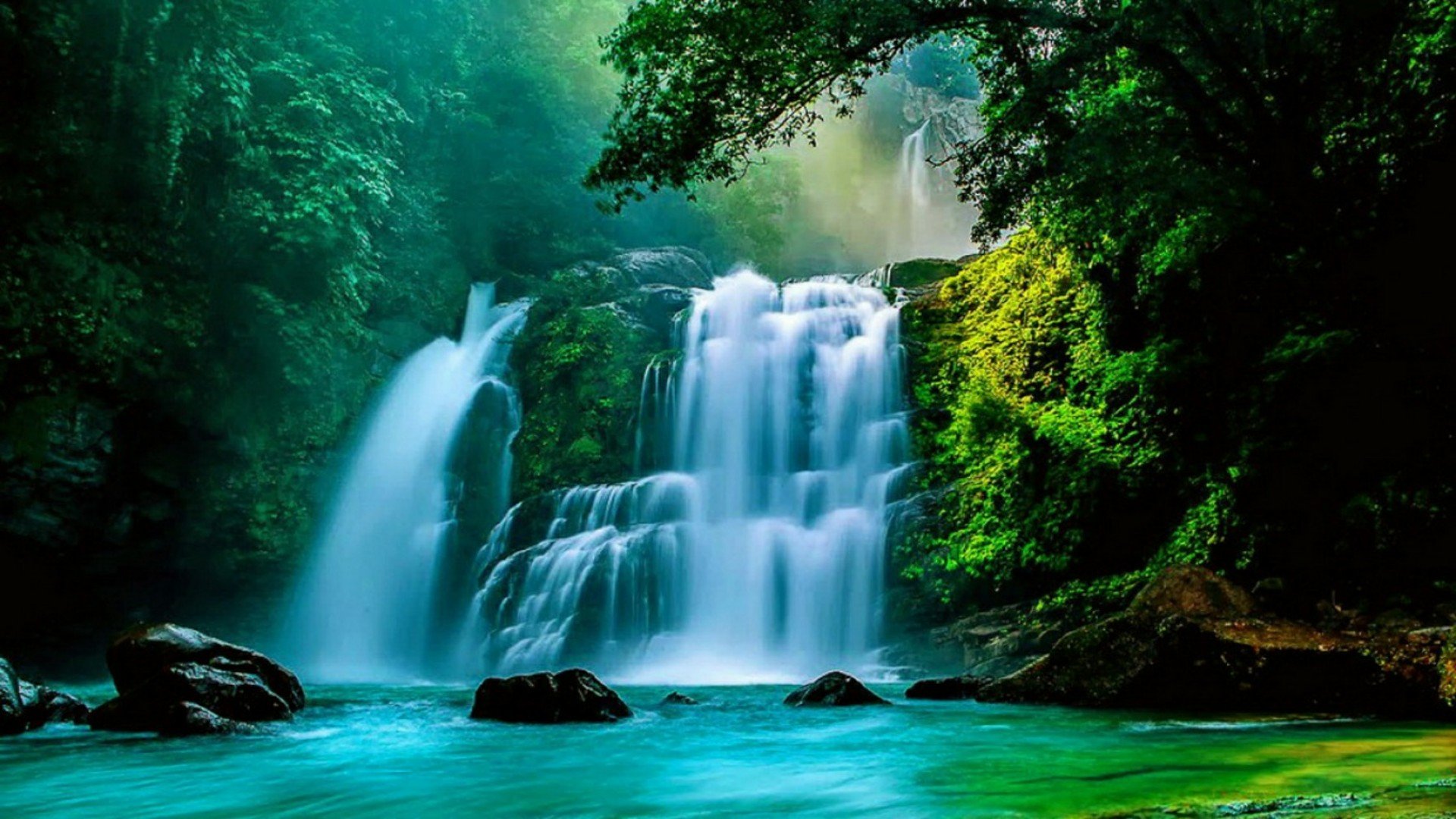 Обои красивые водопады. Водопад Бигар Румыния. Манзара водопад. Пейзаж водопад. Водопады красивые и живые.