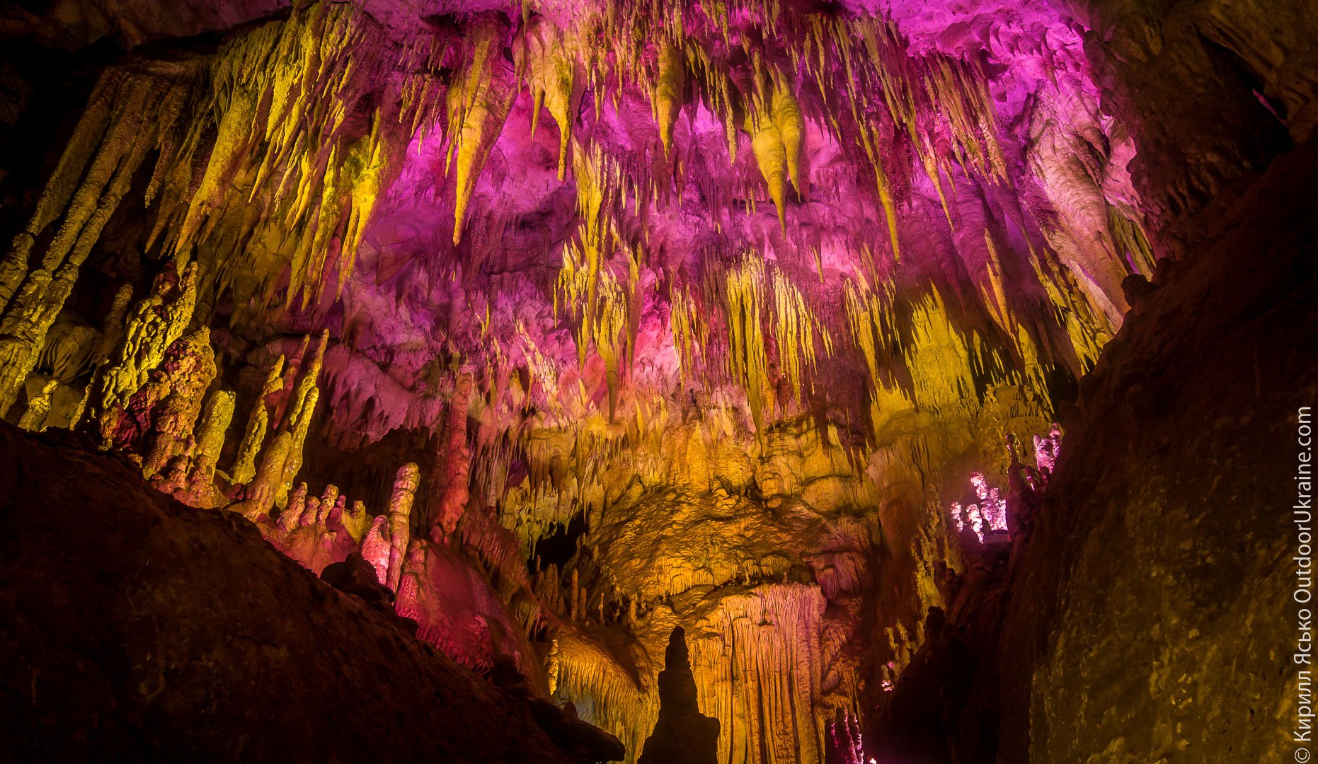 Пещера прометея грузия. Кутаиси пещера Прометея. Пещера Кумистави Грузия. Пещера Прометея (Кумистави).