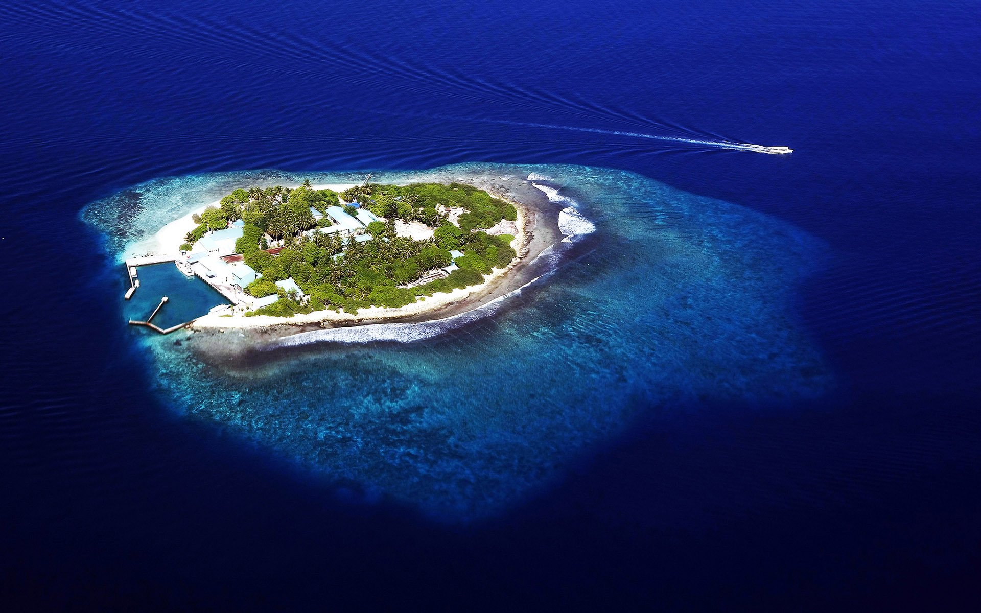 Круг архипелаг. Maldivian Archipelago / Мальдивский архипелаг. Мальдивы Чагос. Мальдивы архипелаг вид сверху. Архипелаг Фиджи необитаемые острова.