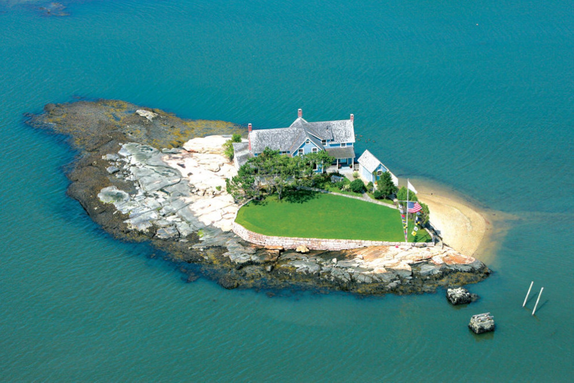 На острове жили. Остров Тахифехифа (Tahifehifa Island). Остров Билот-Айленд. Остров Пламб Коннектикут. Обитаемый остров.