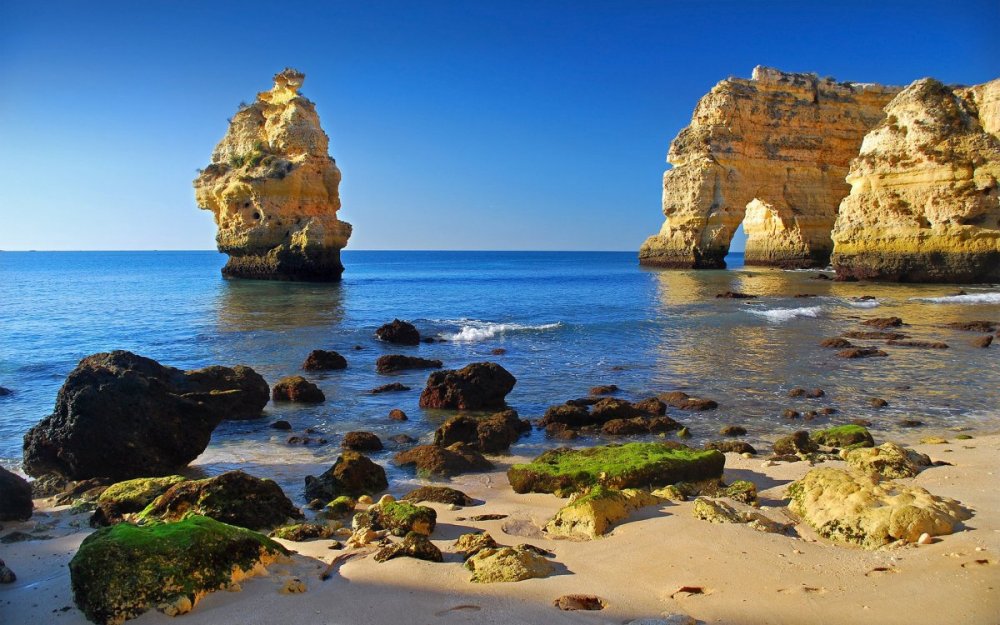 Скалистые бухты Португалии