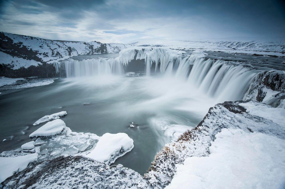 Водопад Годафосс, Исландия зима