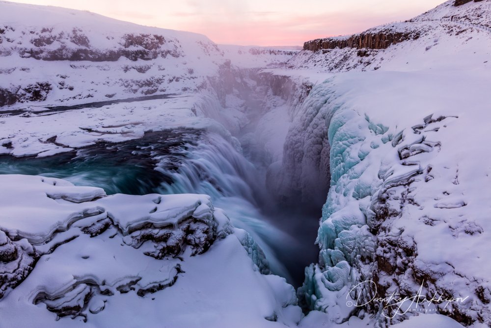 Фото Исландии зимой со спутника