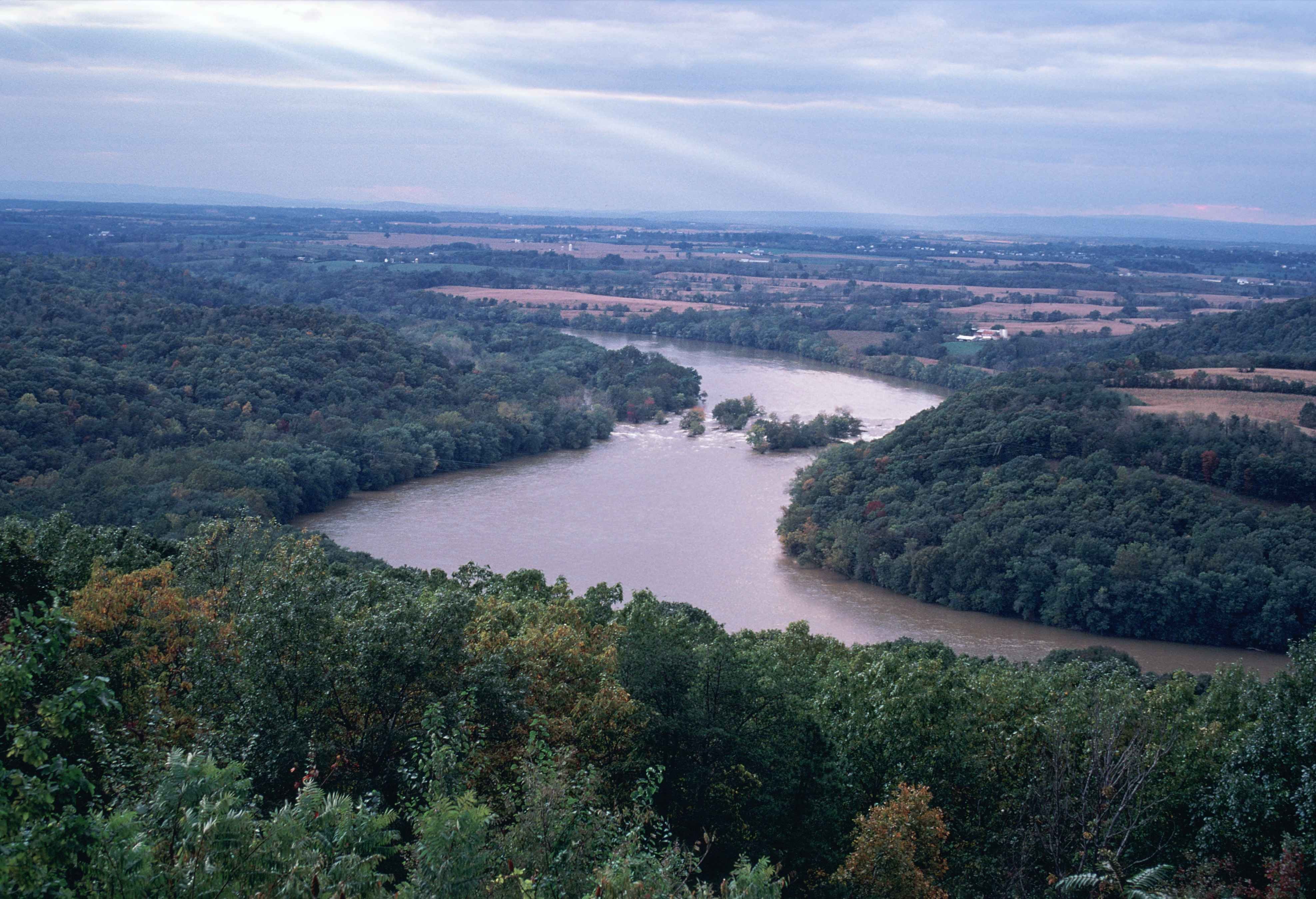 Реки сша. Долина реки Огайо. Миссисипи притоки Огайо. Река Огайо США. Охио река.