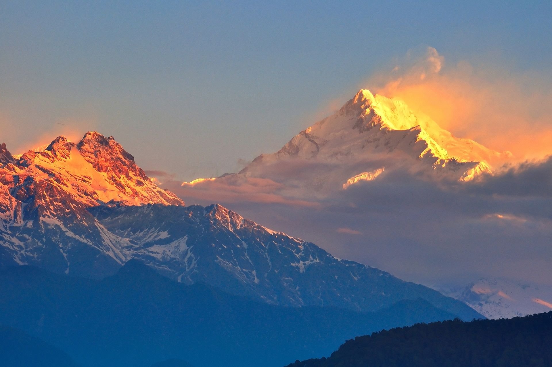 Гималаи море. Гималаи Эверест Джомолунгма. Канченджанга Гималаи Непал. Гора Эверест (Джомолунгма). Гималаи. Тибет Эверест Гималаи.