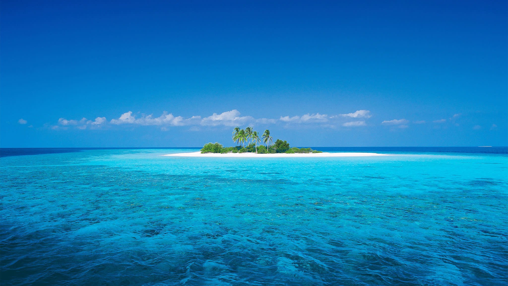 Моря омываемые индийским океаном. Мальдивы Лагуна риф. Индийский океан Мальдивы. Остров Ваадху Мальдивы. Цвет океана на Мальдивах.