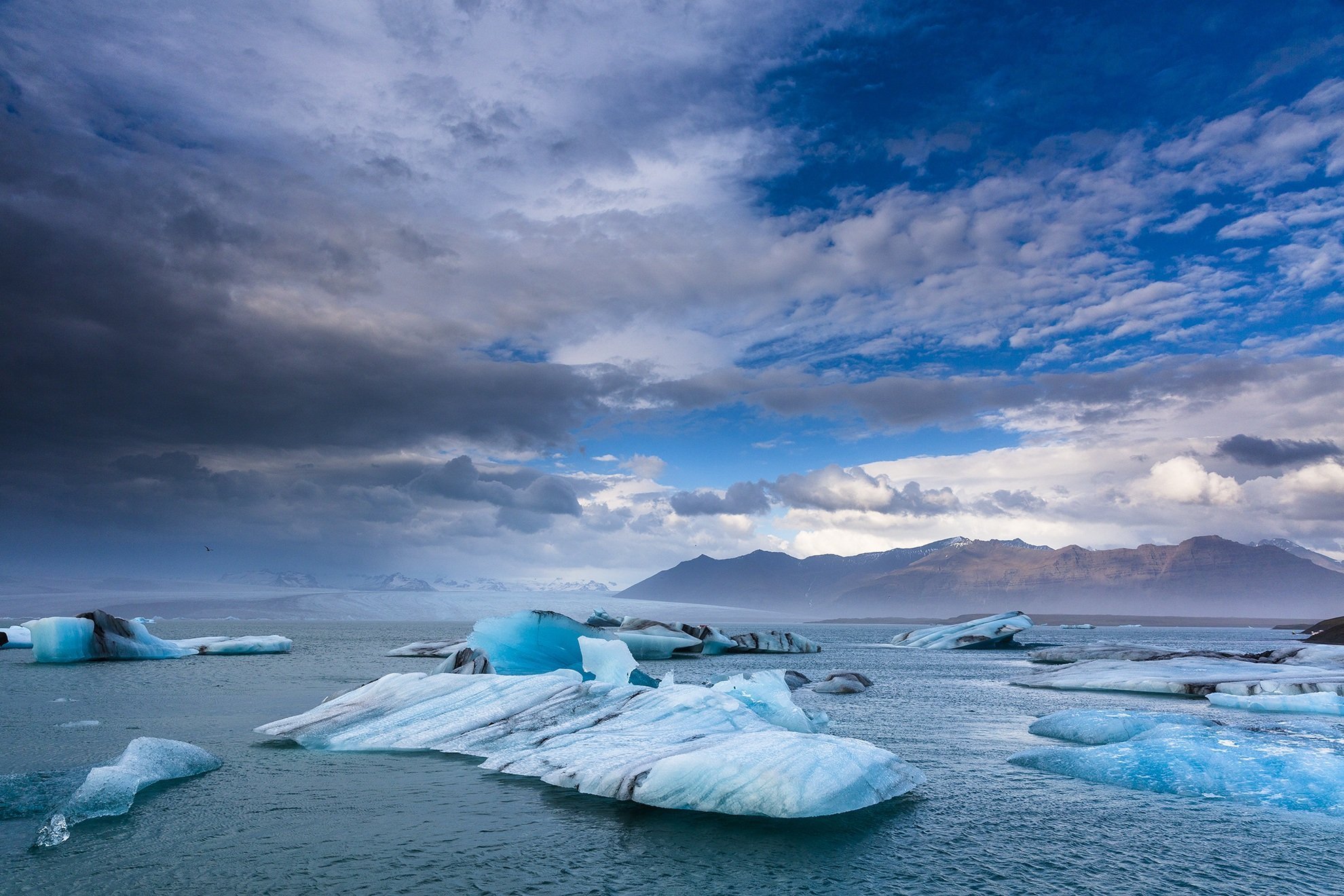 Ледовое море. Океан Северный Ледовитый океан. Исландия Северный Ледовитый океан. Арктика Северный Ледовитый океан. Северный Ледовитый океан лед море.