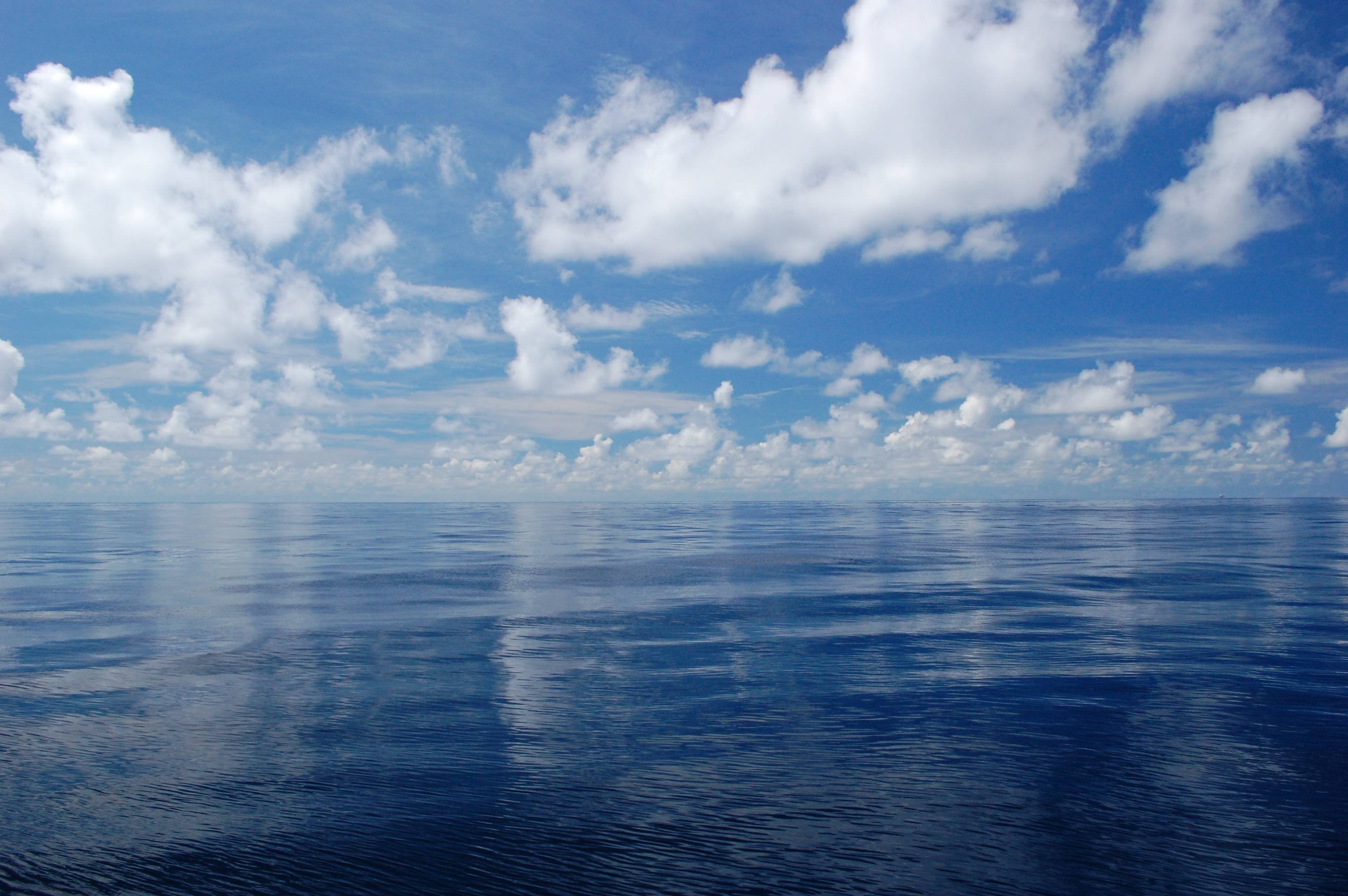 Когда на земле появился мировой океан. Гидросфера водная оболочка земли. Мировой океан. Море с воздуха. На воде и в воздухе.